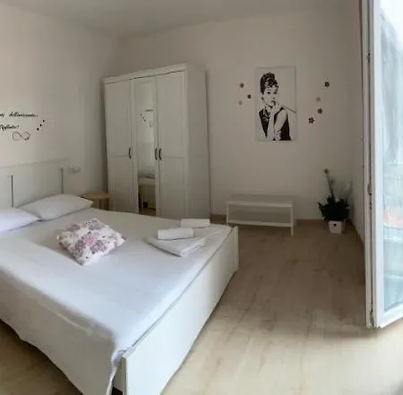 Apartment Il Nido Di Tiffany Massino Visconti