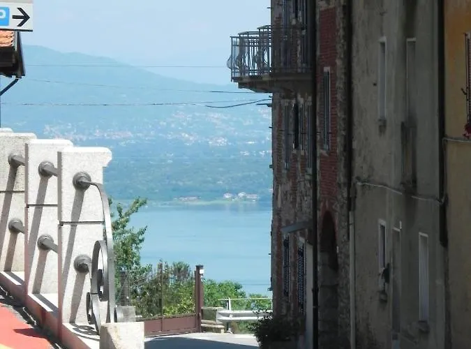 Apartament Il Nido Di Tiffany Massino Visconti